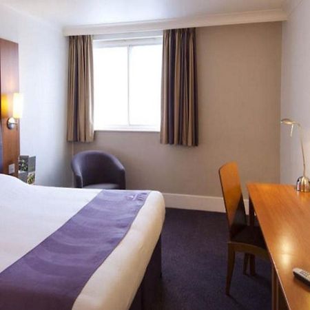 Premier Inn Newcastle Central Екстер'єр фото